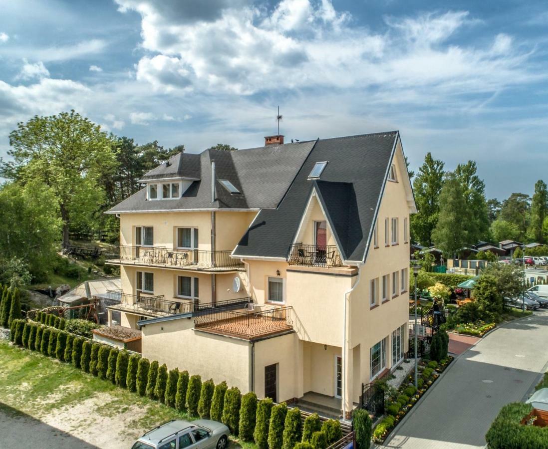 D.L.Blazkiewicz Bed & Breakfast Mielno  Exterior photo